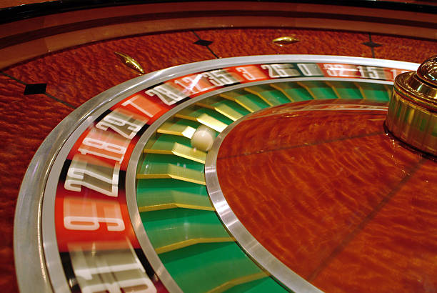 boss5000 live-dealer table displayed on mobile phone in portrait and landscape view